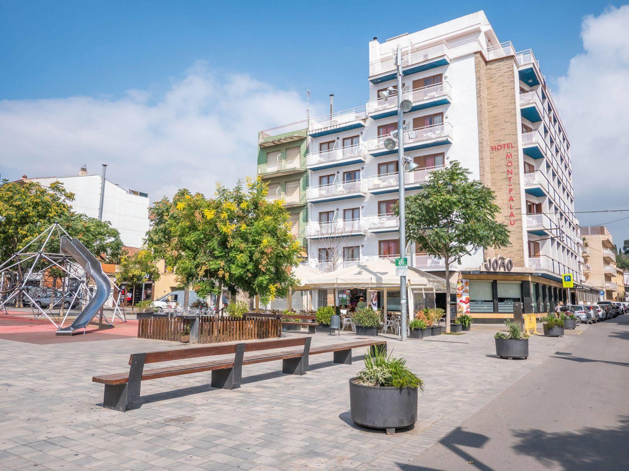 פינדה דה מר Hotel Checkin Montpalau מראה חיצוני תמונה