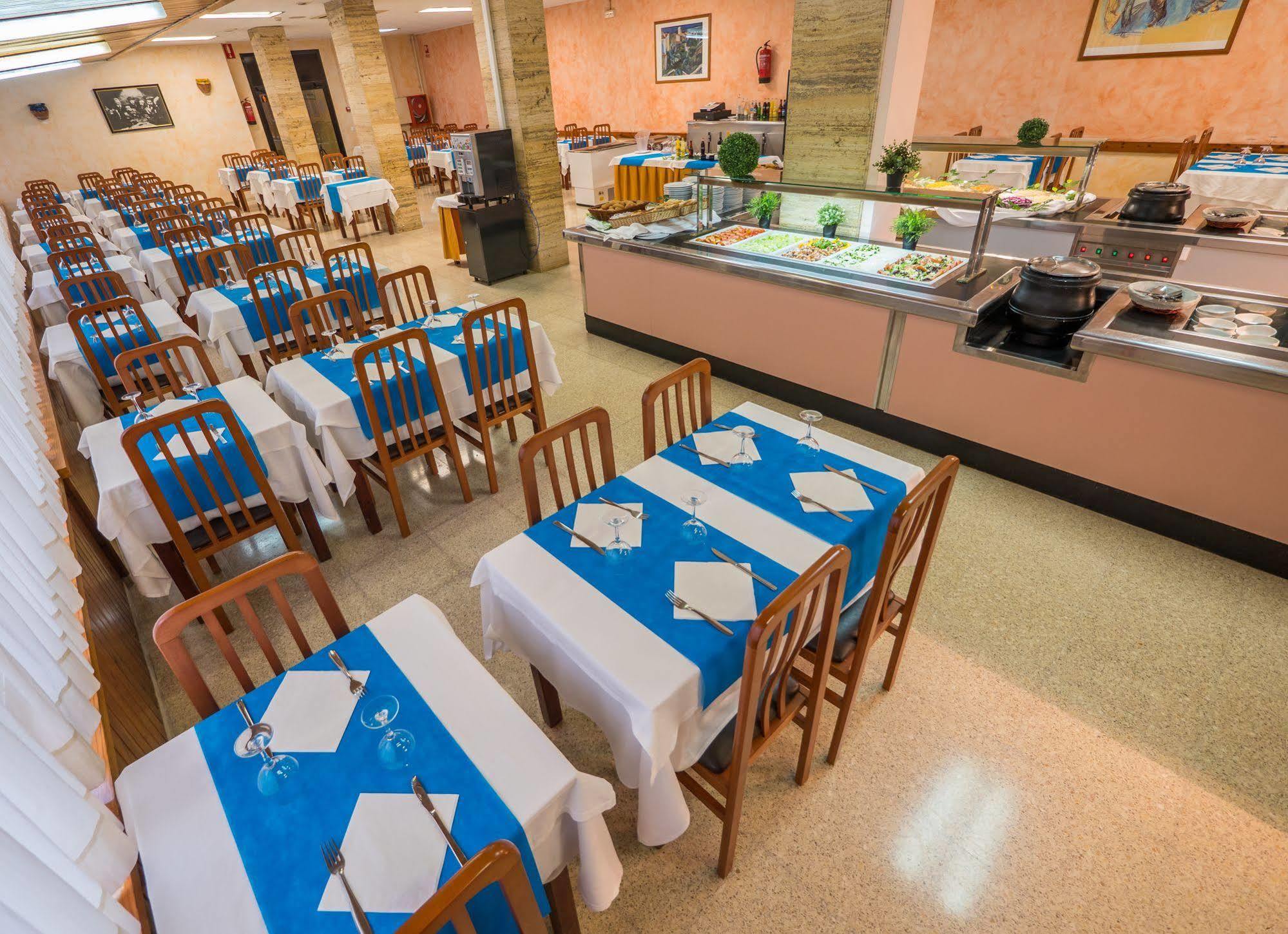 פינדה דה מר Hotel Checkin Montpalau מראה חיצוני תמונה